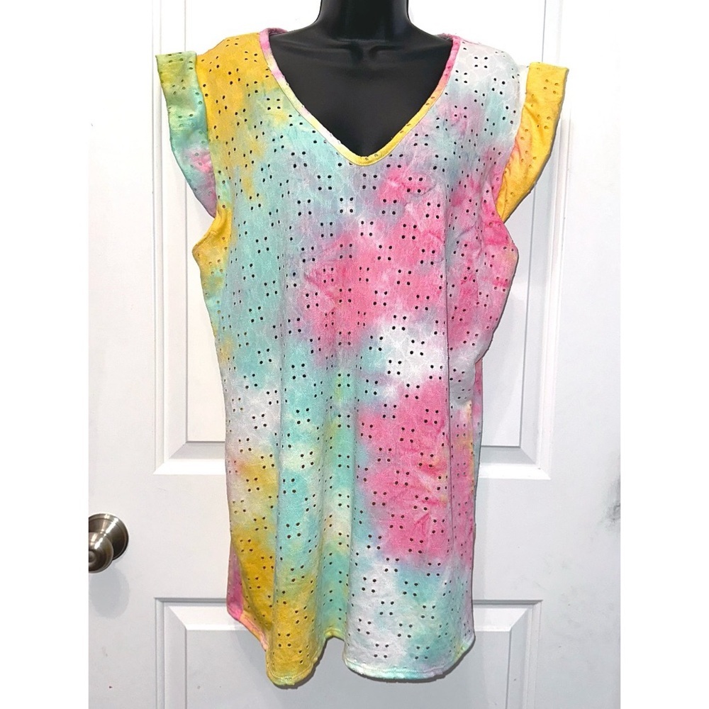 Acting Pro Boutique ruffle sleeve top in Blue, Pink, Yellow Print